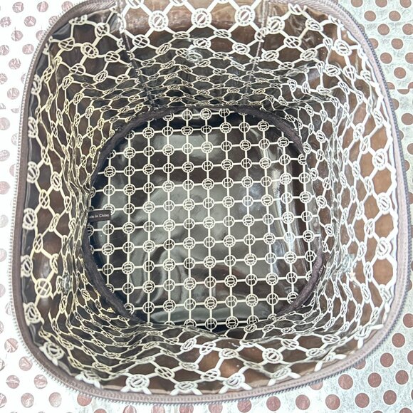 Henri Bendel Hatbox Travel Case - NWOT - Picture 6 of 8